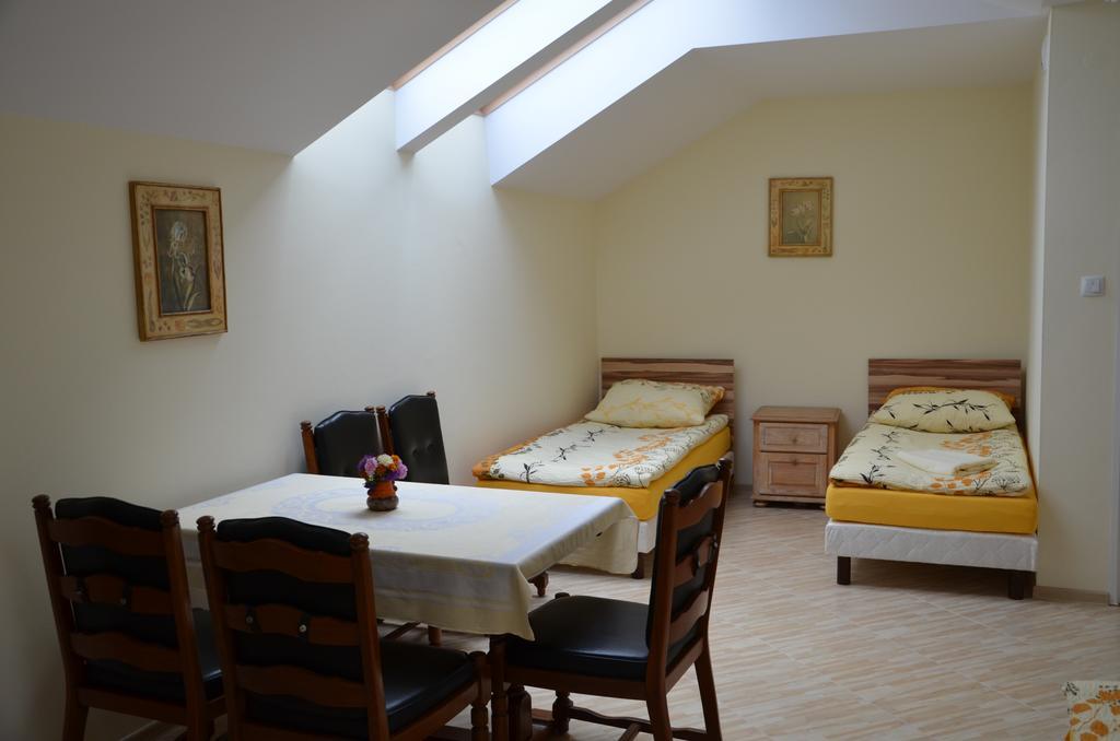 Apartamento Gosciniec Podkowa Włodawa Habitación foto